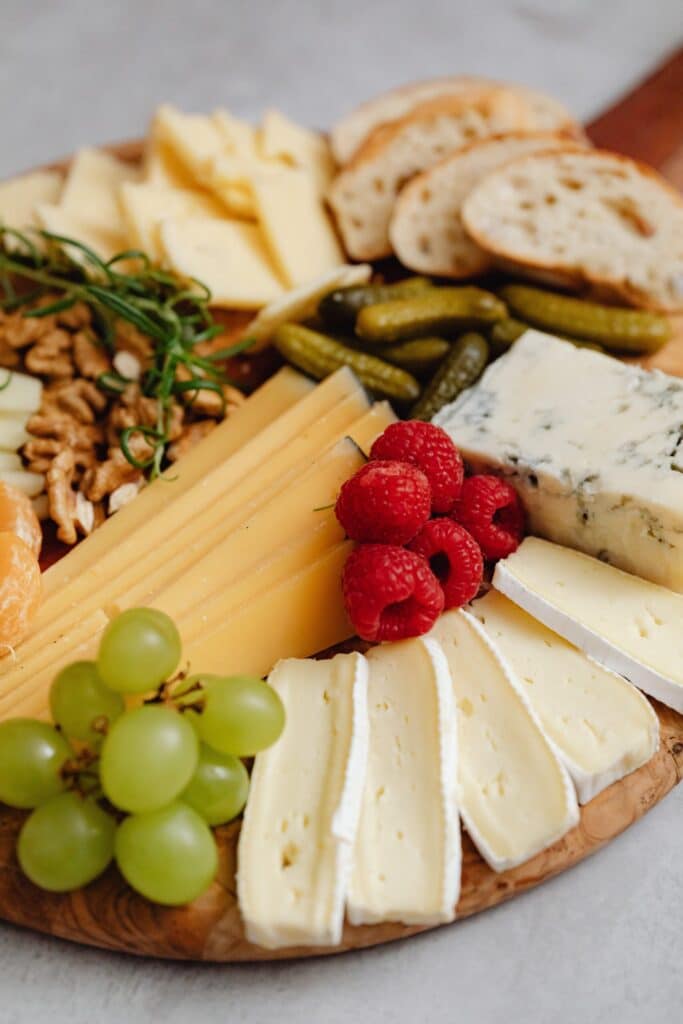 wooden charcuterie board round