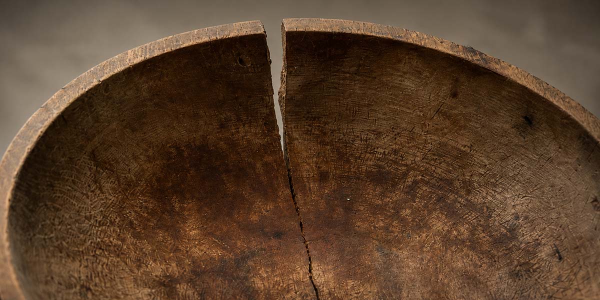 An example of a neglected wooden bowl. 